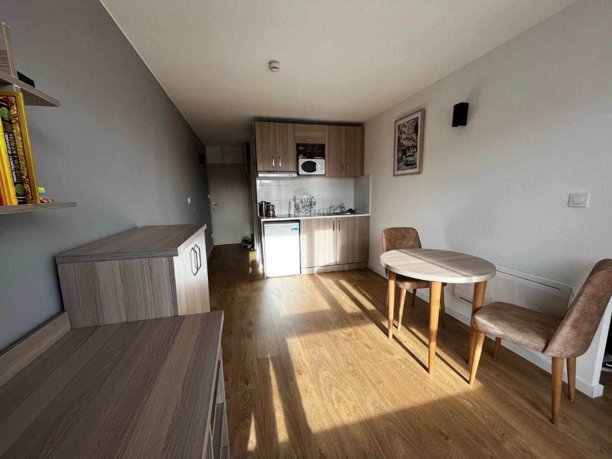 Kosy Appart'Hotels - La Maison Des Chercheurs Vandoeuvre-les-Nancy Ngoại thất bức ảnh