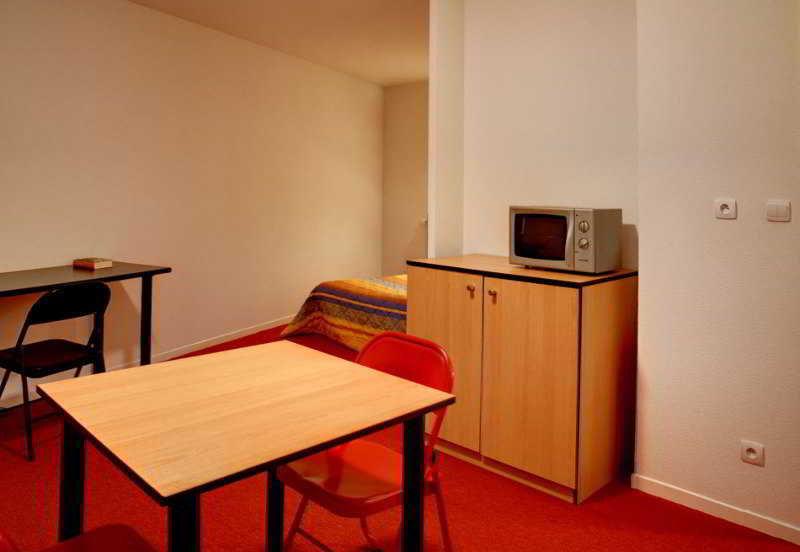 Kosy Appart'Hotels - La Maison Des Chercheurs Vandoeuvre-les-Nancy Ngoại thất bức ảnh
